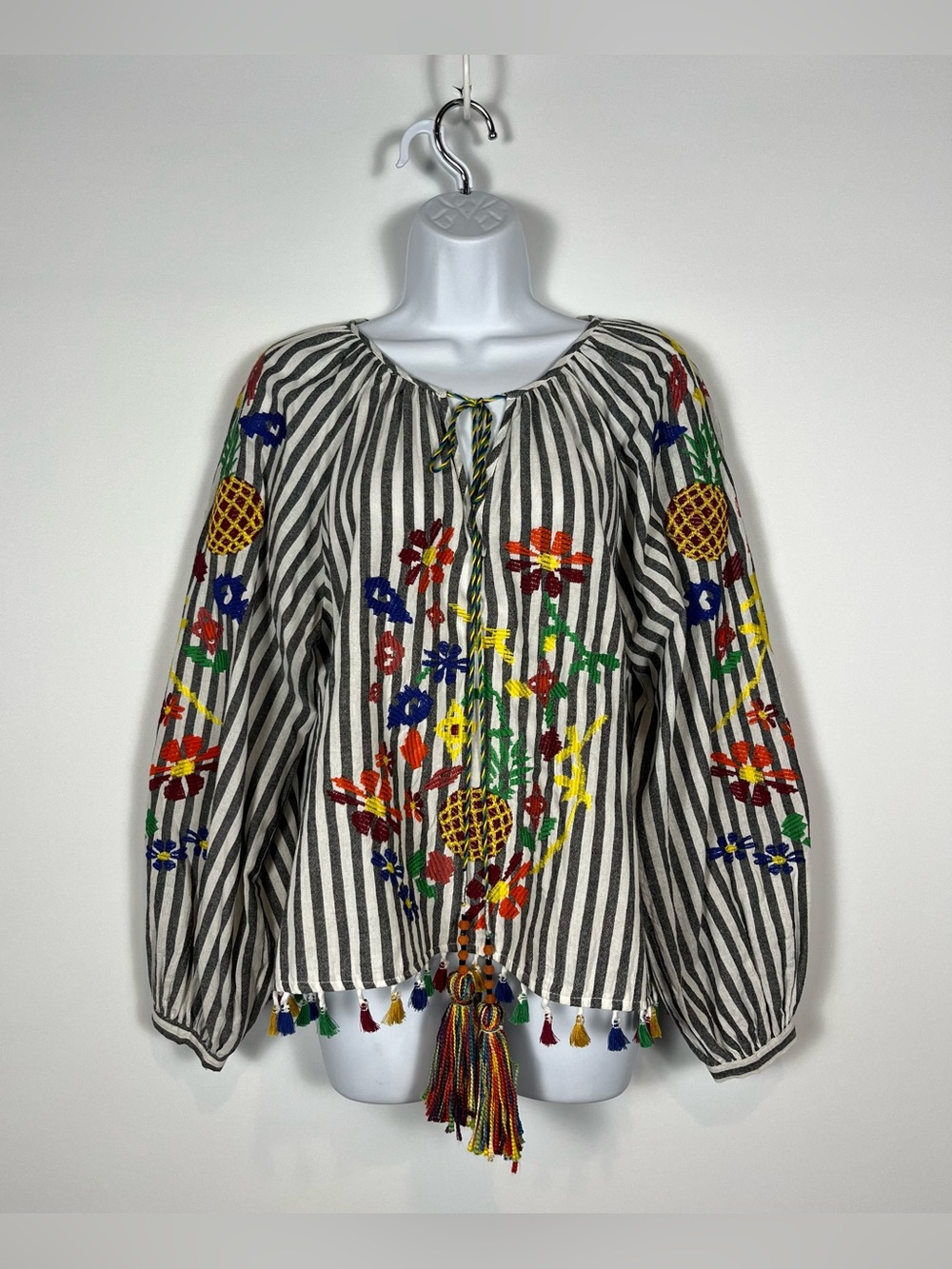 Stellah Embroidered Peasant Top/Blouse Floral Boho Size Small